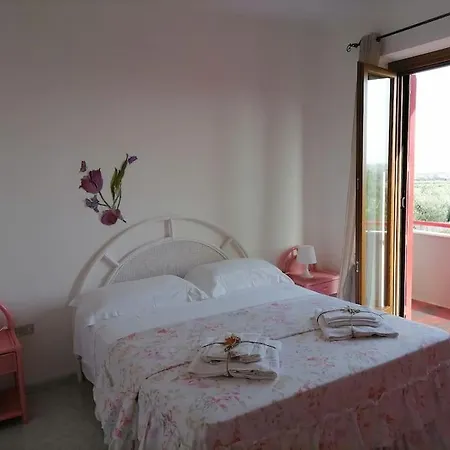 De La Paz Villa *