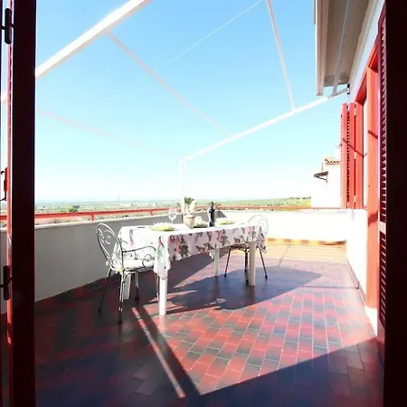 De La Paz Villa *