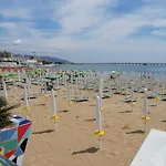 De La Paz