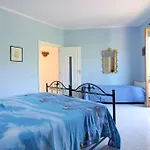Villa De La Paz