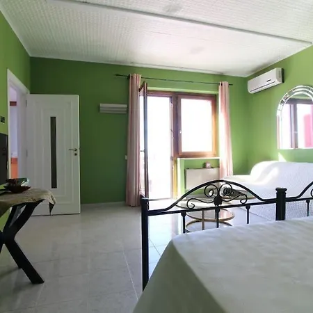 De La Paz * Manfredoine